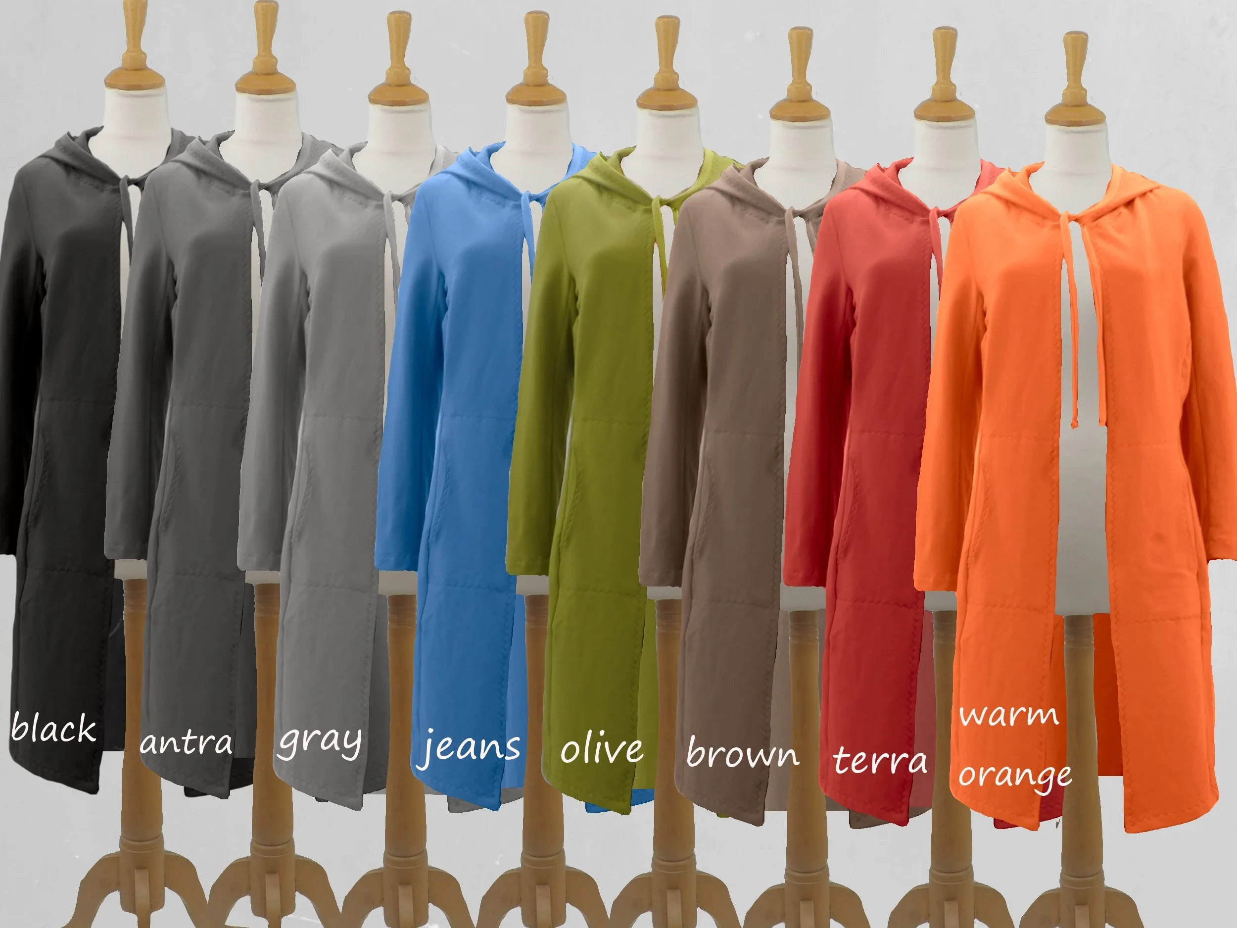 Hooded sweater vest gemaakt van soft sweat bio katoen/ Hooded cardigan made of soft brushed organic cotton
