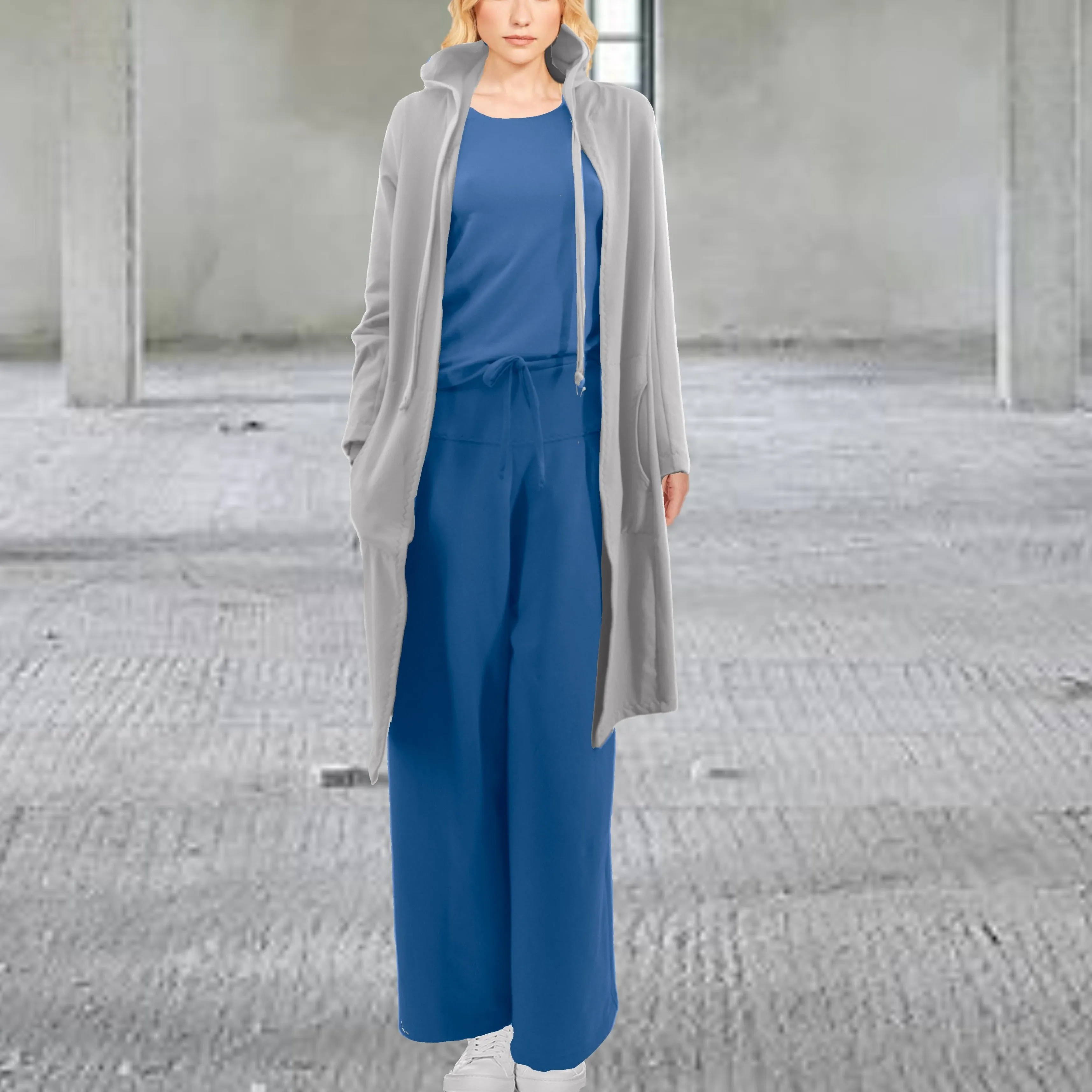 Hooded sweater vest gemaakt van soft sweat bio katoen/ Hooded cardigan made of soft brushed organic cotton