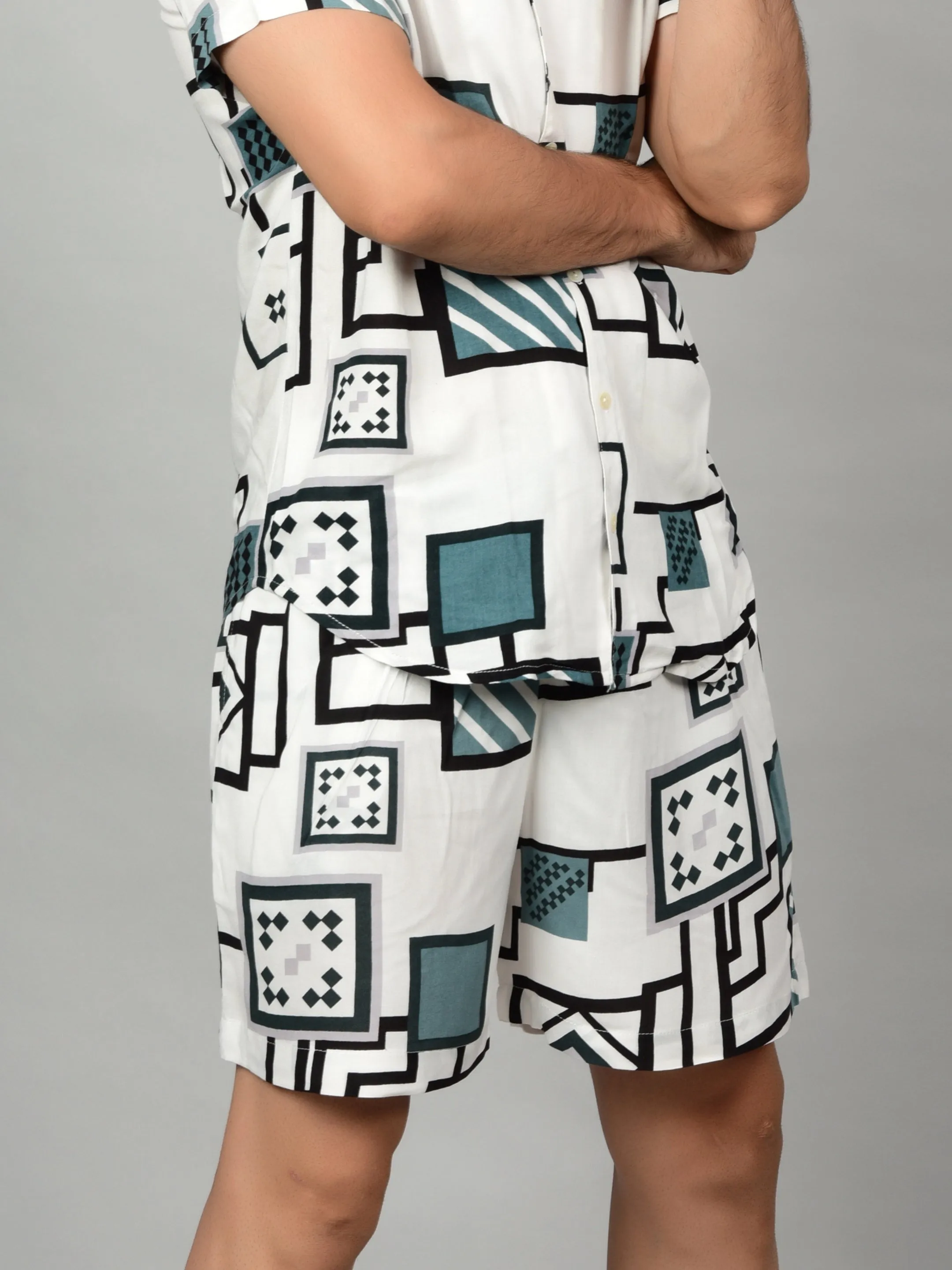 Men's Geometric Print Casual Shorts - Off-White