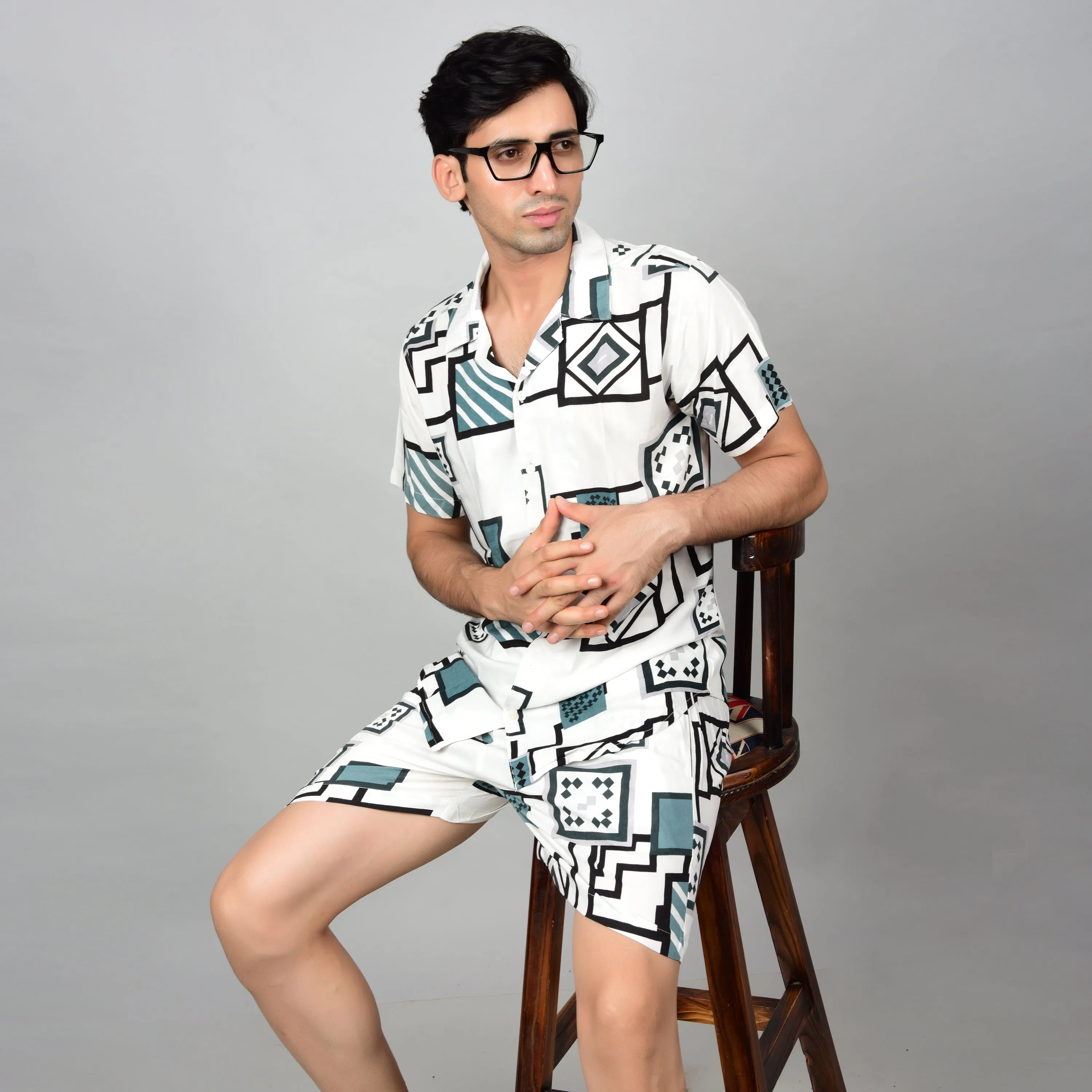 Men's Geometric Print Casual Shorts - Off-White